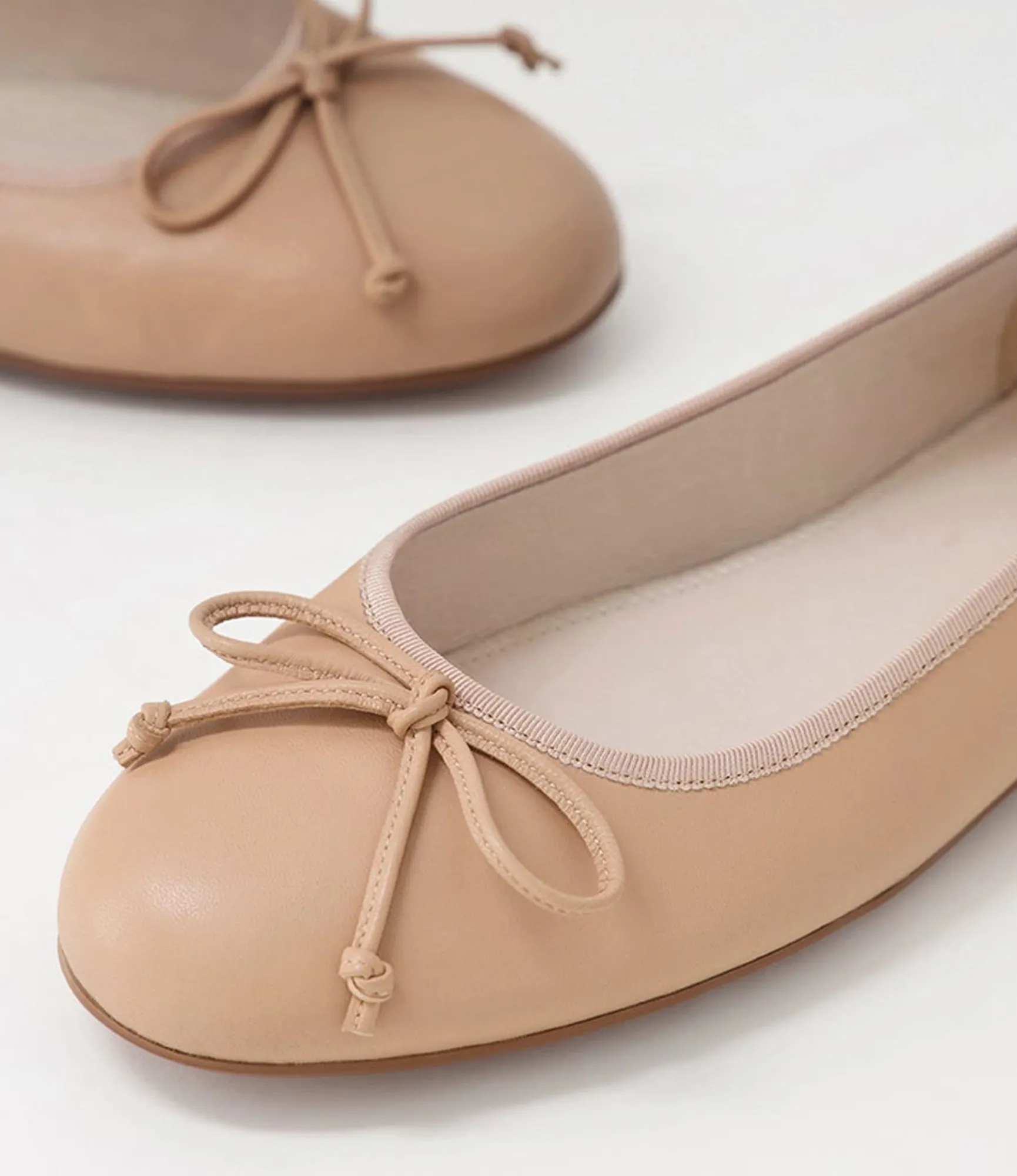 Online Midas Shoes Bowy Nude Leather Ballet Flats