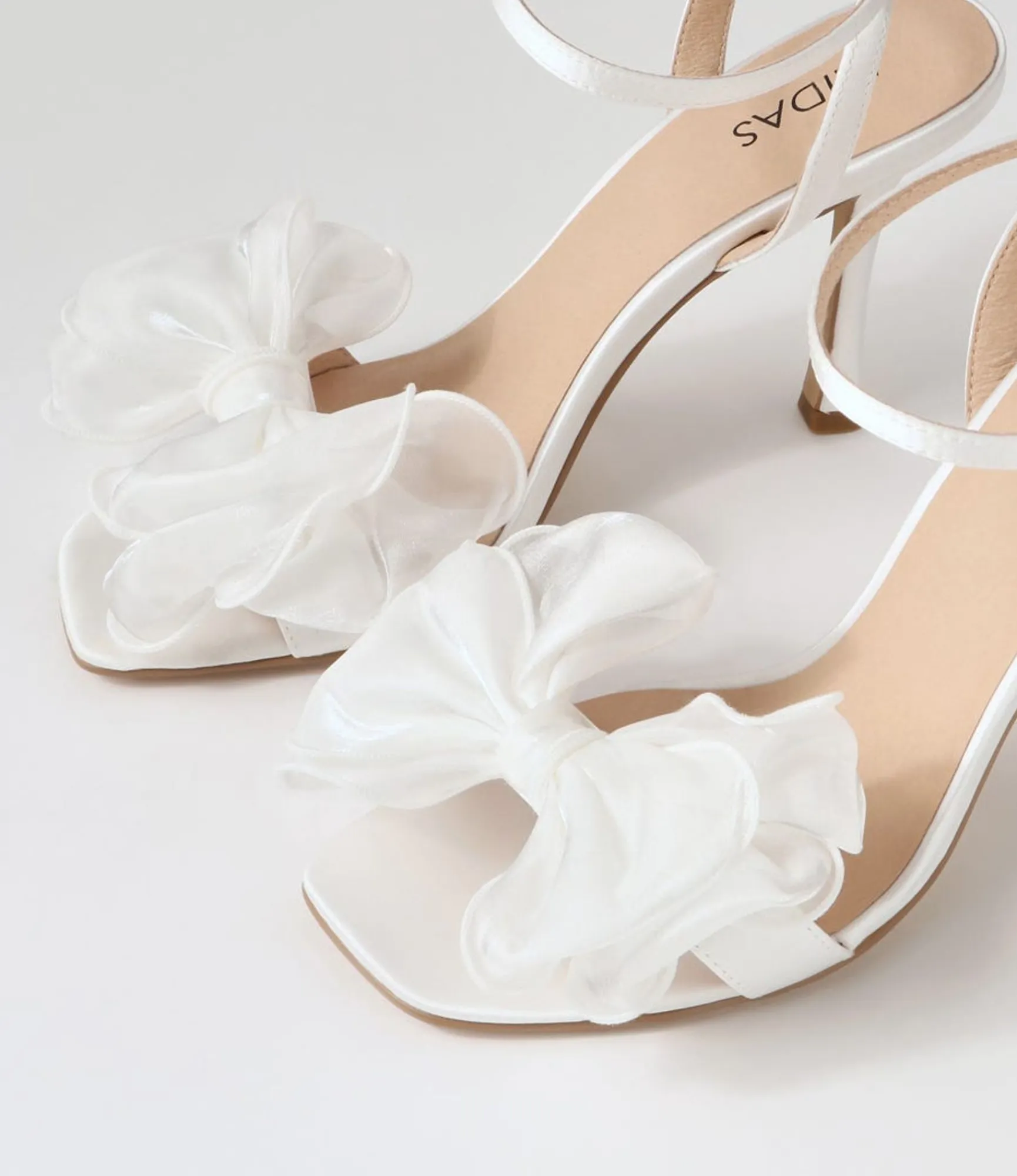 Online Midas Shoes Darris White Satin Sandals