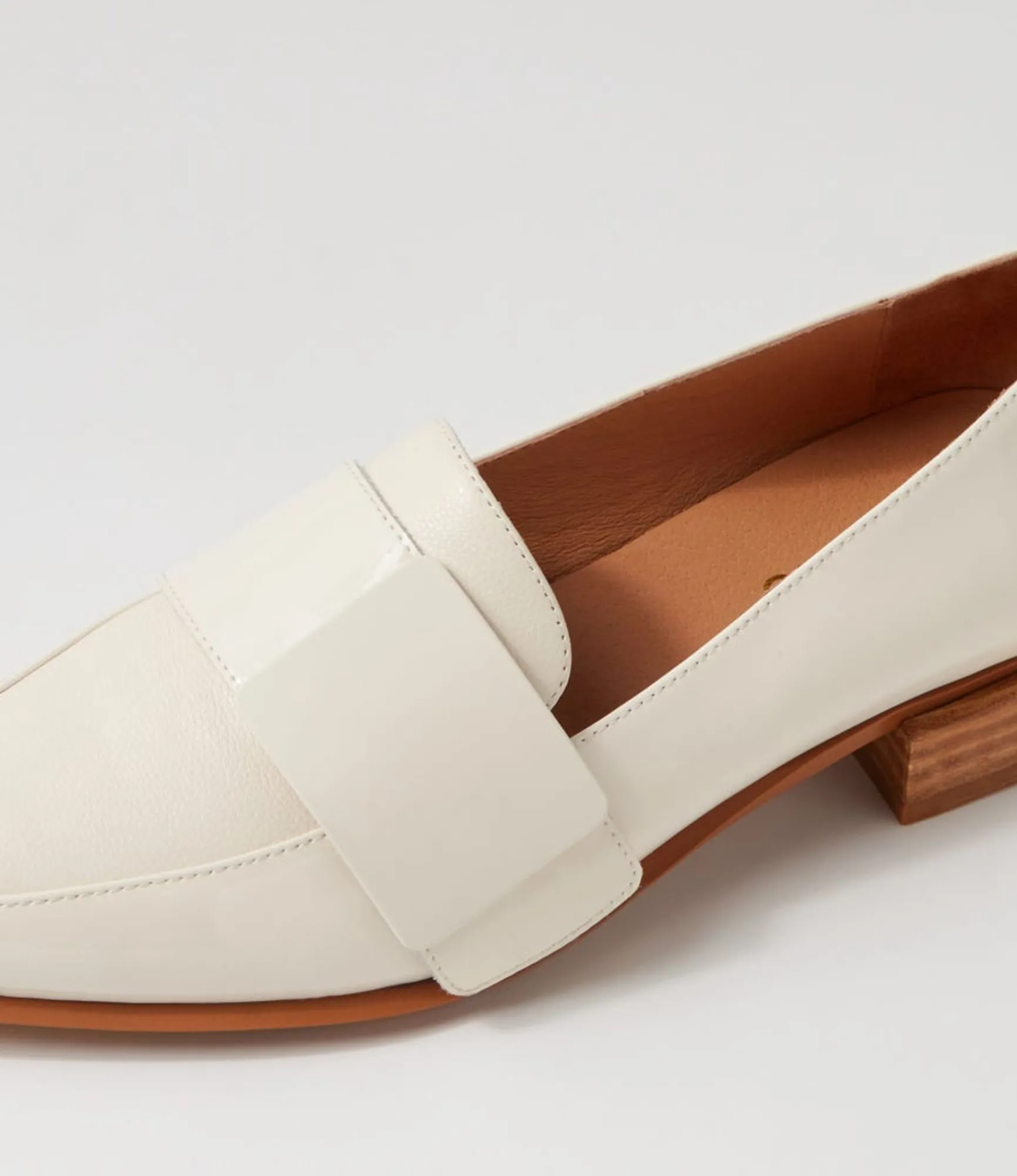 Hot Midas Shoes Easey Ivory Patent Leather Loafers