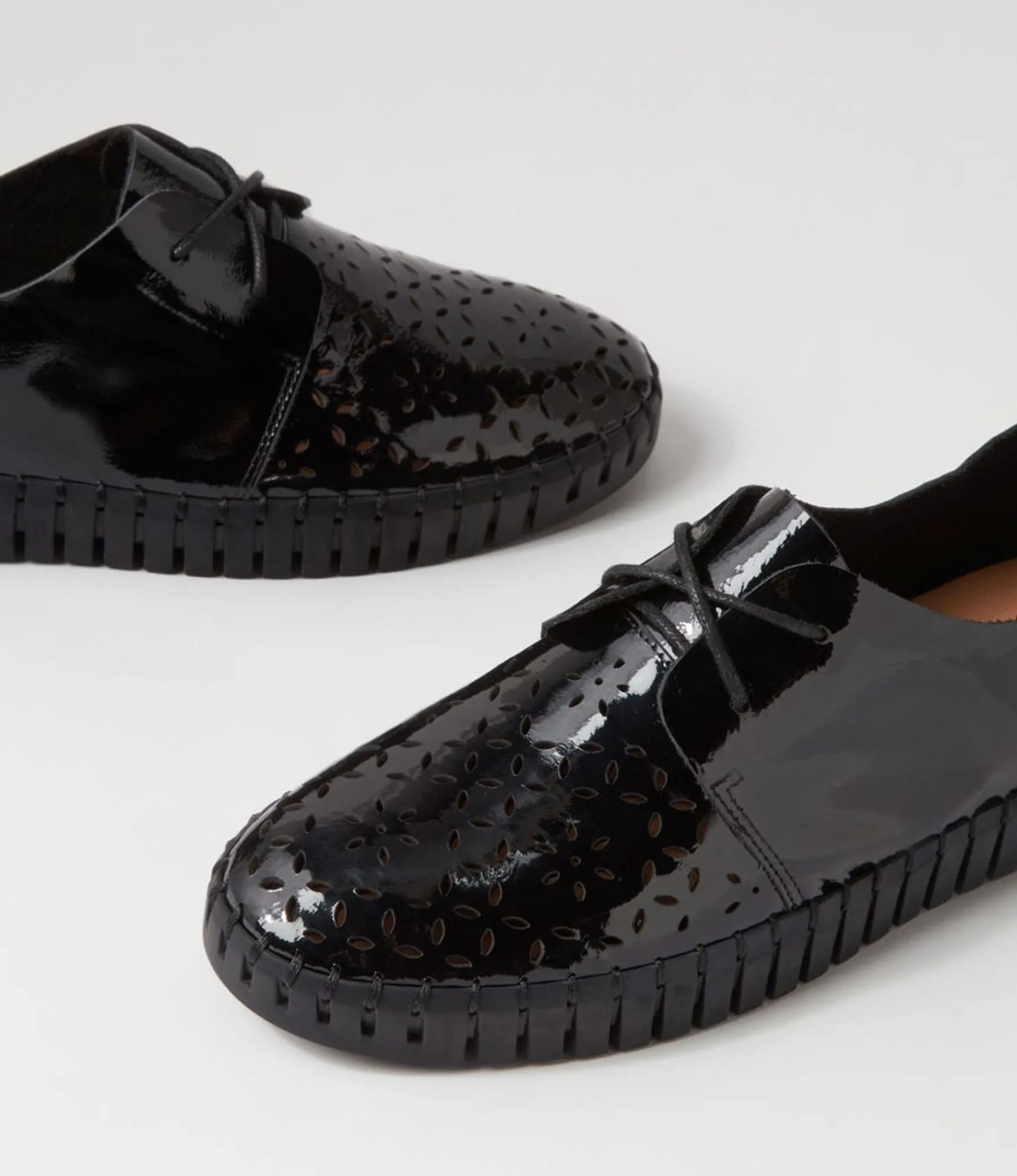 Best Sale Midas Shoes Hexxie Black Patent Leather Sneakers