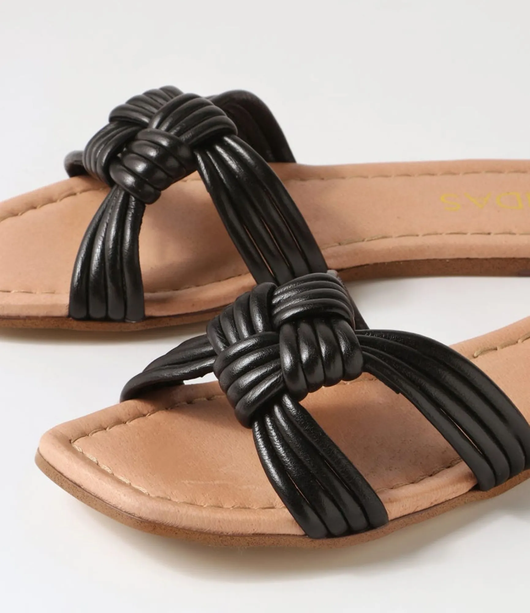 Best Midas Shoes Lacidy Black Leather Slides