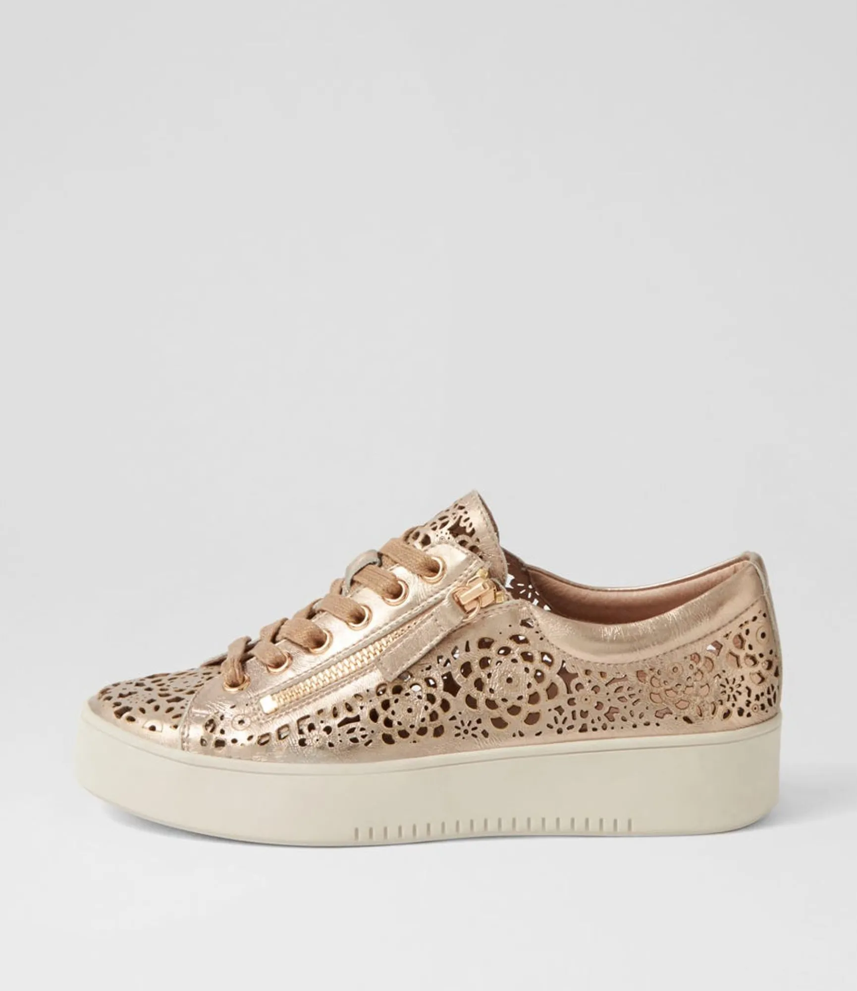 Hot Midas Shoes Landry Champagne Almond Shine Leather Sneakers
