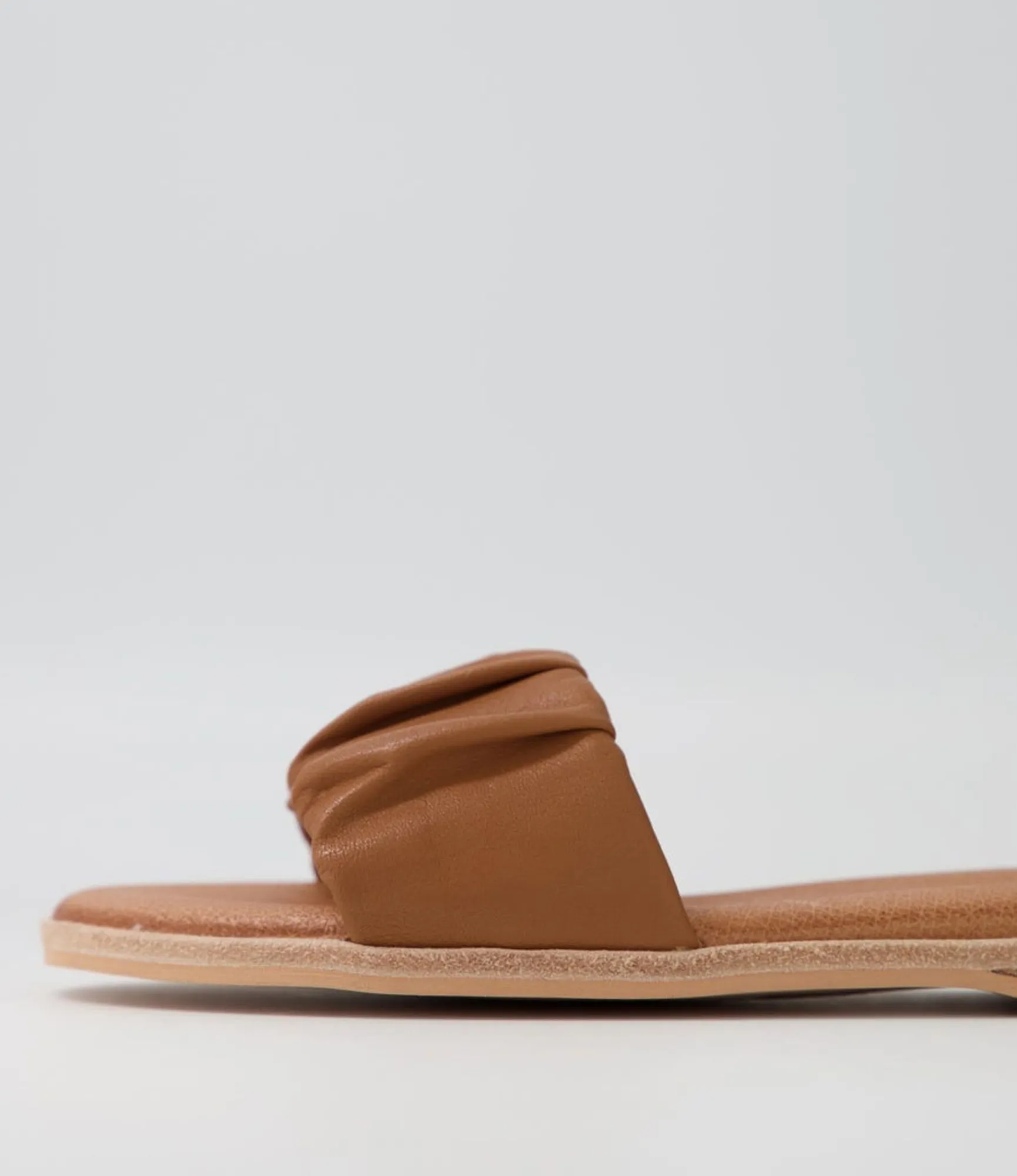 Cheap Midas Shoes Tokio Tan Leather Slides